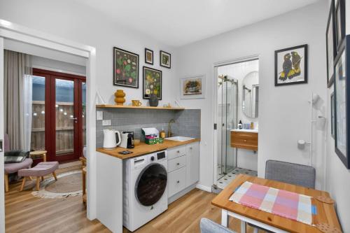 Facilities, The Little Erko - A Gateway to Sydney's Indie Heart in Newtown