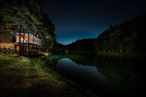 Hotel Nidom - Tap to explore photos