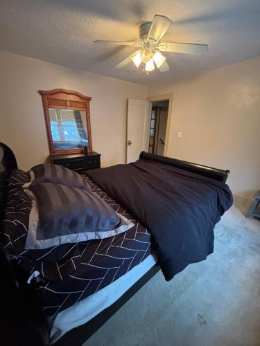 Updated cozy in central Cleveland in بروكلين - أوهايو