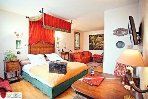 2 twin beds