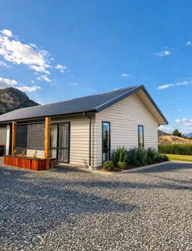 入口, Studio 5- Stylish Stay with Mountain Vista in 亞伯特鎮