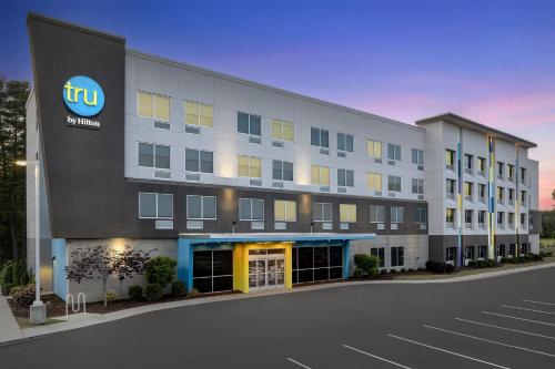 Tru by Hilton Fayetteville I-95 - image 41