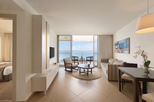 Ramada Hotel & Suites by Wyndham Netanya