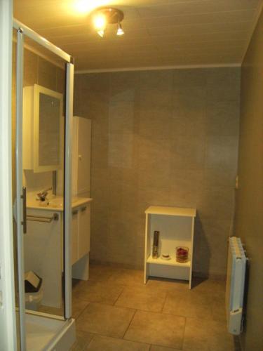  Apartment à Louer, Ferienwohnung in Warneton