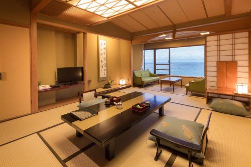 Japanese-Style Deluxe Room with Ocean View - Non-Smoking