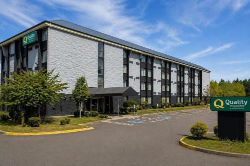 Quality Inn & Suites Everett, Everett