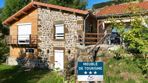 La maison vigneronne gîte à louer Golf du Puy-en-Velay