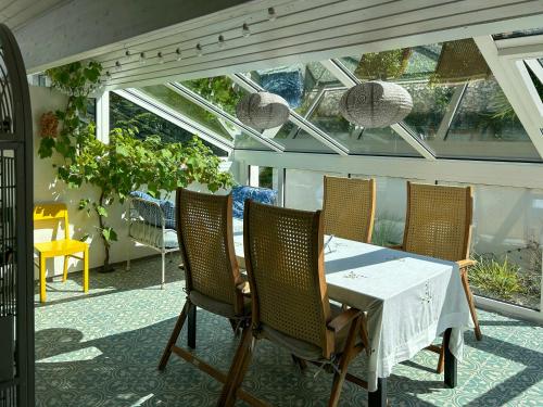 Buitenkant, Summerhouse In Southern Style Close To Beach in Vaeggerlose
