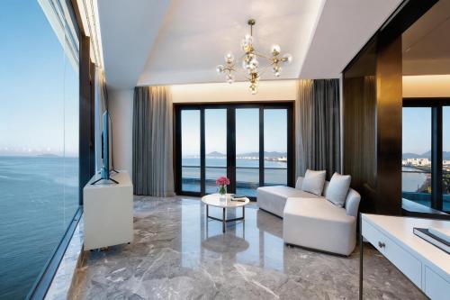 Rock Platinum Sea View Hotel in Sanya