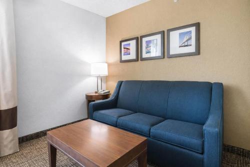 Comfort Suites Baymeadows Near Butler Blvd - image 37