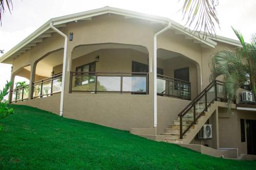 Golden Pear Villa-CR in Corinth