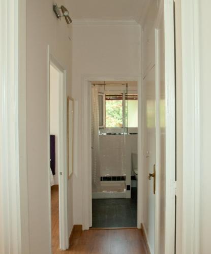 Tibidabo Apartments - image 3