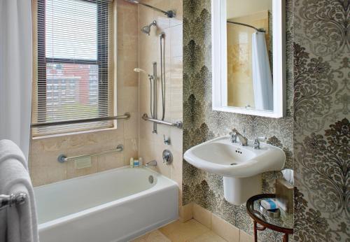 Omni Shoreham Hotel - image 36