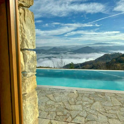 外部景觀, Luxury Cloud-Level Villa Near Roccaverano in 羅卡韋拉諾