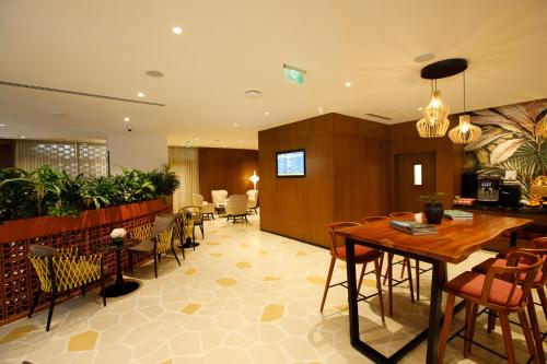 Restaurant, 080 Transit Hotel, T2 near Kempegowda International Airport