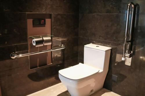 InterContinental Hotels XI'AN HI-TECH ZONE Room Type - 1 King Classic Accessible