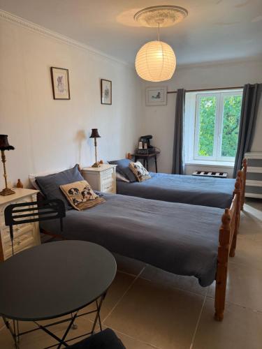 chambre d'hote a la ferme in Сан-Дені-ле-Гаст