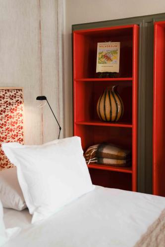 Boutique hotel Villa Trompenberg Room Type - Roomy