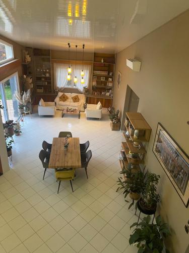 Villa with pool in Chauvigny (Poitou-Charentes)
