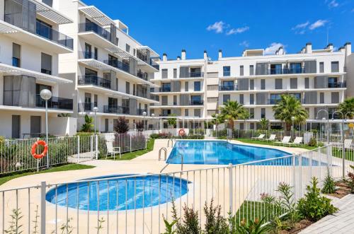 Marina Real 3 Apartment by NRAS
