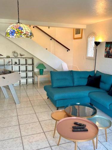 Villa provencale, piscine, jacuzzi & parking in Roquebrune-sur-Argens