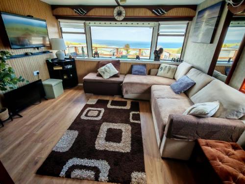 65 Wester Bonnyton with Stunning Sea Views in Макдафф