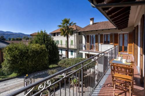 Vista exterior, La Casa del Borgo in Orta San Giulio