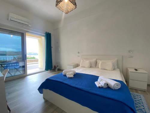 LaureLiving Holiday Home Raffy Suite Belvedere