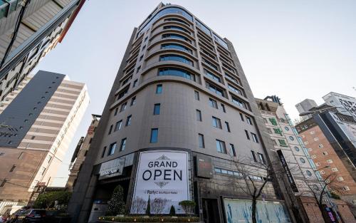수원 파티즈호텔