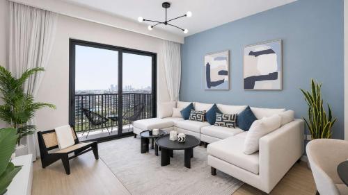 Free housekeeping visits during your stay - StayShort - Chic 1-Bed for 4 in Prime Dubai Hills Location, Dubai