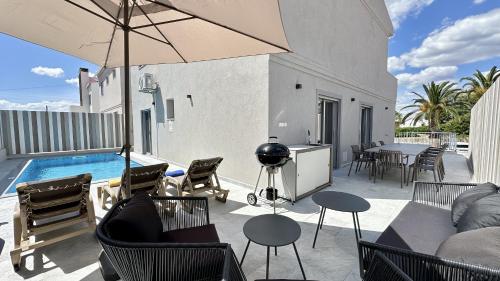 Alfarroba - Heated Pool - 10 Pax - Quarteira – khách sạn tại Vila Sol