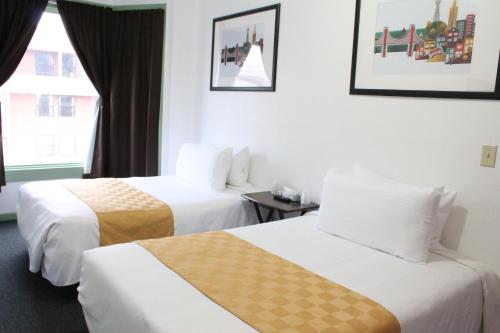 Union Hotel near The Castro