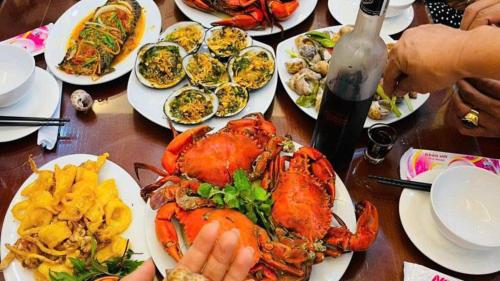 Khach San Hoang Phuong Bien Hai Tien in Hoang Thanh Beach
