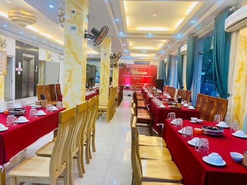Khach San Hoang Phuong Bien Hai Tien in Hoang Thanh Beach