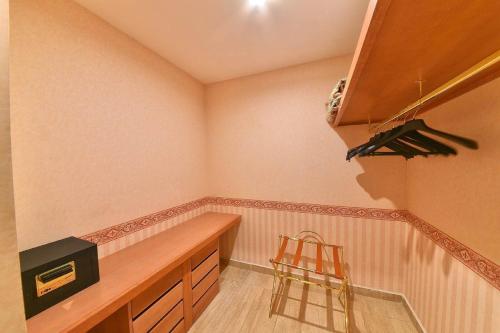 Suite, junior