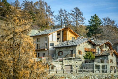 Viesnīcas āriene, Historic Chalet At 1600M With Mountains Views in Verrayes