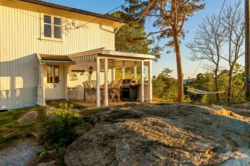 Vista exterior, Charming Summer House With Sea View On Tjøme in Tjome