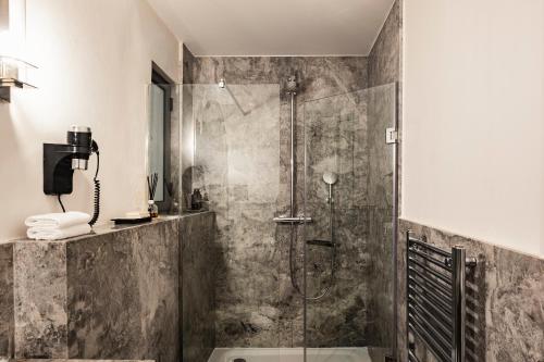 66 Saint Paul's & Spa - image 10