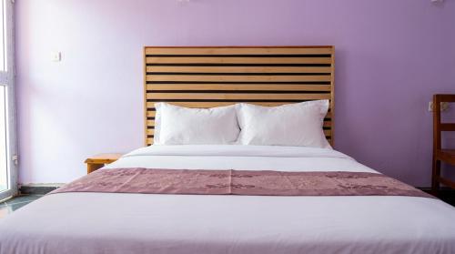 Madibak Hotel Limbe in ลิมบ์
