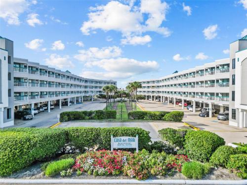 Wonderful Beach front 1-bedroom condo sleeps 4 - image 2