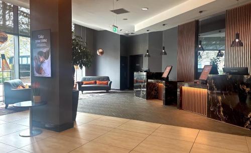 Lobby, Clayton Hotel Cardiff in Cardiff
