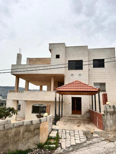 apartment between ajloun castle and Jerash ruins – khách sạn tại Jerash