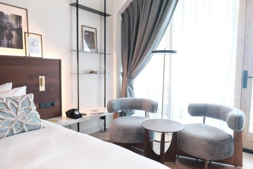 room detail thumbnail 0