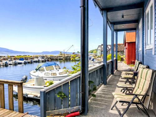 Holiday Home Rorbu by Interhome in Naustdal