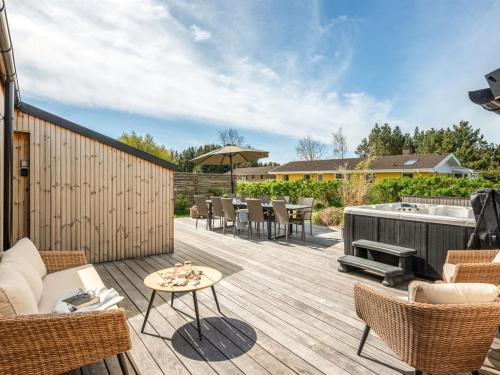 Balcó/terrassa, Holiday Home Gunny - 500m to the fjord by Interhome in Vejers Strand