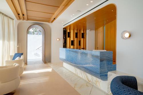 Apeiron Blue Santorini - Adults Only 14 plus - Apeiron Hotels in ميساريا