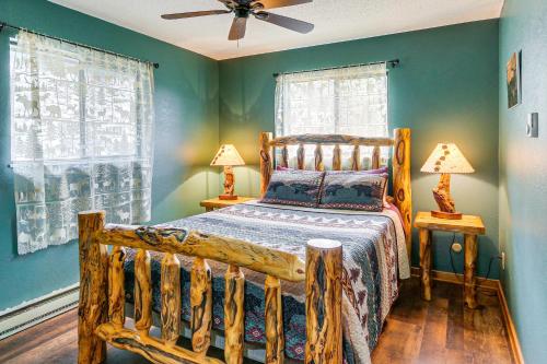 Idyllic Cabin with Grill and Panoramic Mtn Views! - image 5