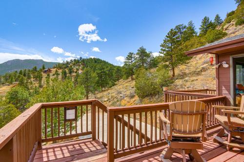 Idyllic Cabin with Grill and Panoramic Mtn Views! - image 9