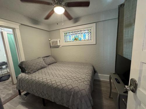 TINY unit in cottage in the middle of Downtown in Other