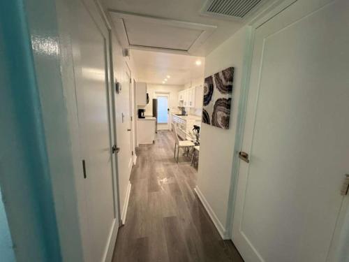 Modern Lake Eola Condo in the Heart of Thornton Park in Other